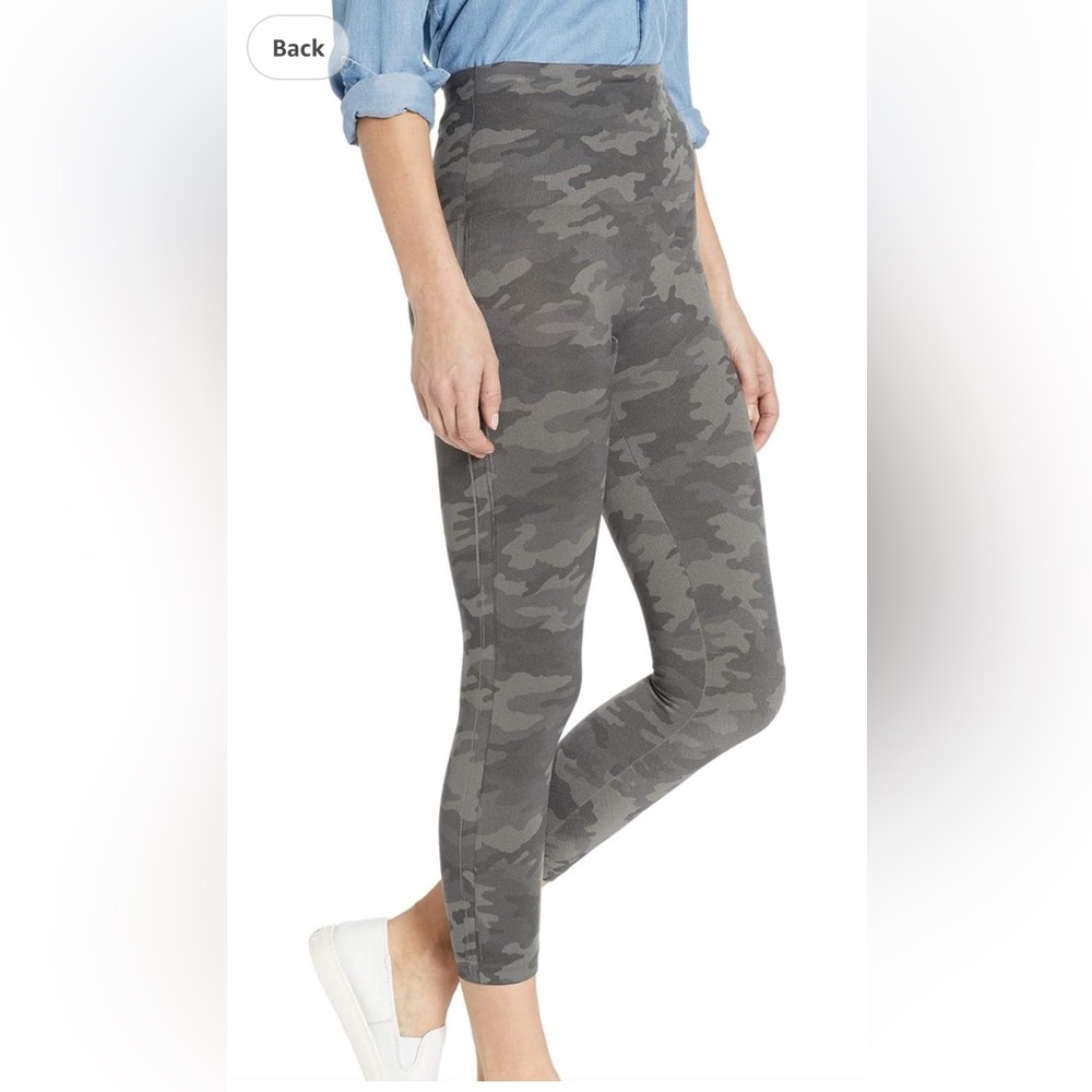 SPANX Women's Cropped Look At Me Now Seamless Leggings